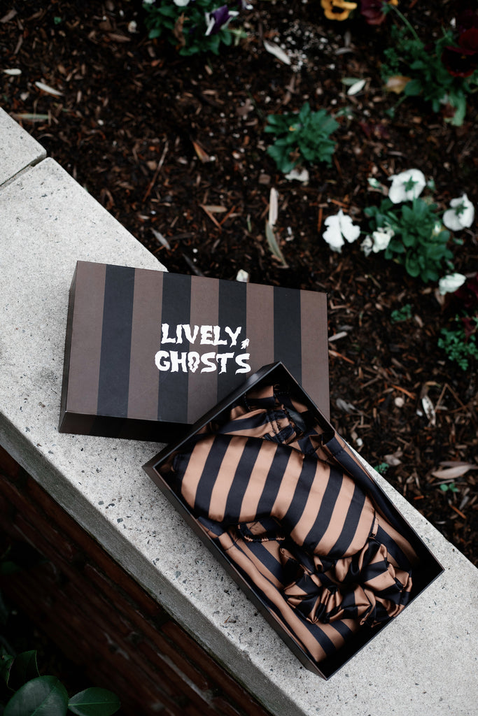 Glorious Set Glorious Mourning | 4-Piece Sleepwear Set | Lively Ghosts