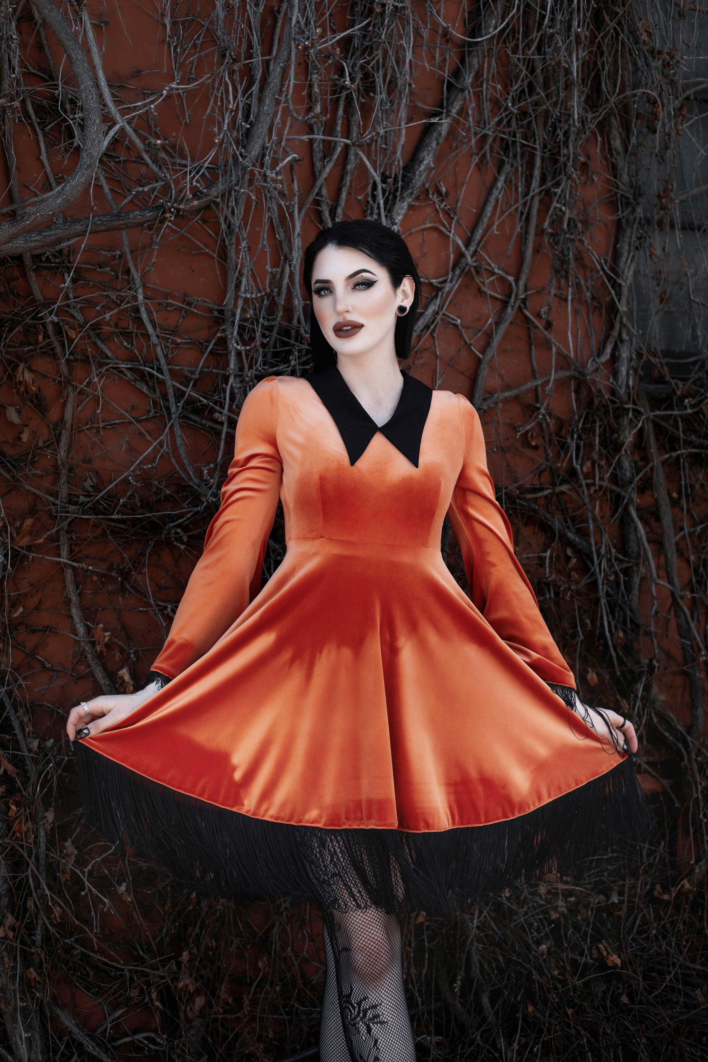 orange dress with tights English) How to style an orange dress as blonde
