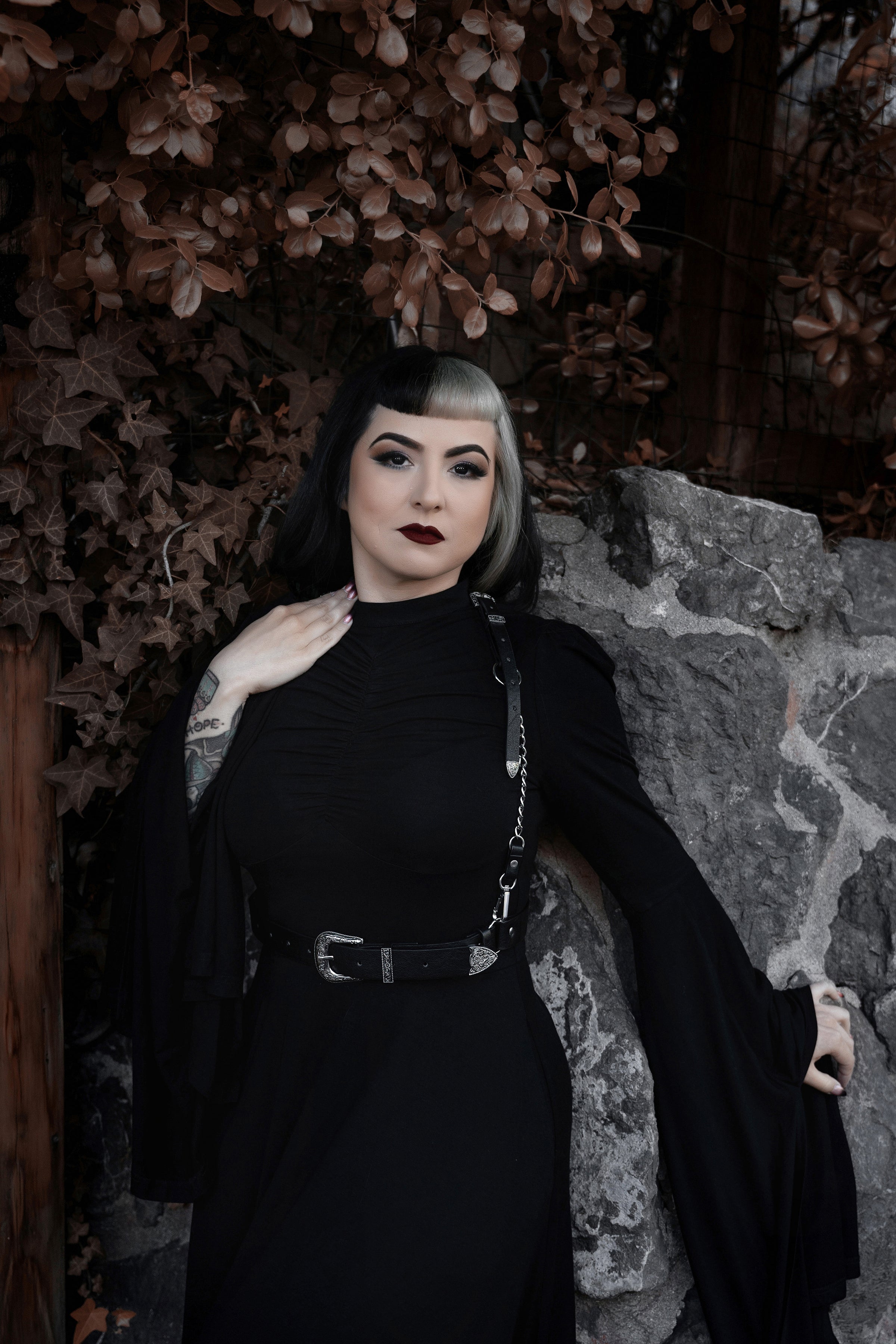 SimoneRocha ブラック Grosgrain Harness セーター Simone Rocha（シモーネロシャ）の「GROSGRAIN HARNESS V-NECK