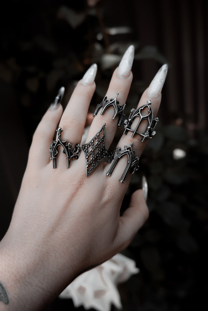 Vaulted Veil Ring | Lively Ghosts