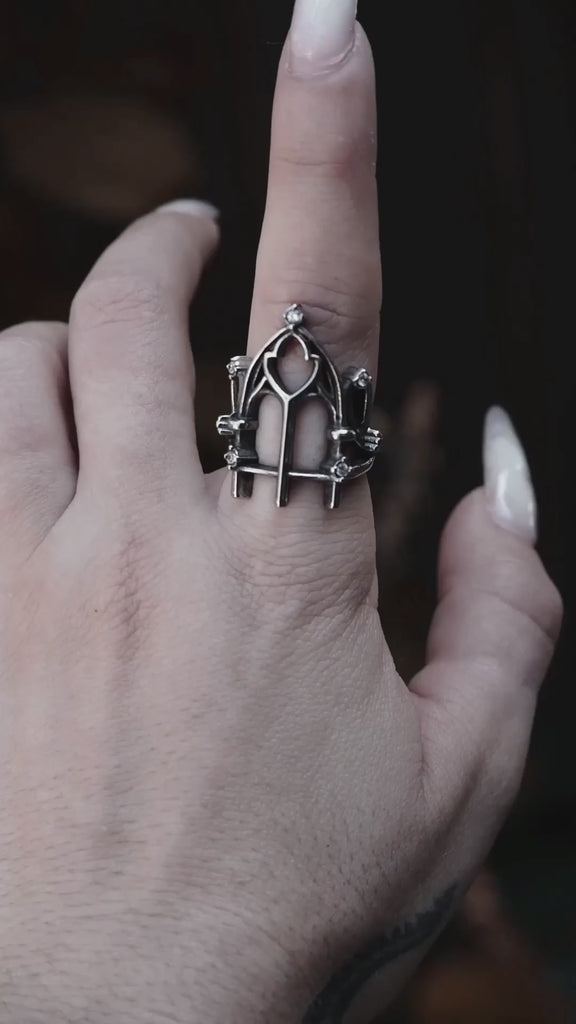 Vaulted Veil Ring | Lively Ghosts